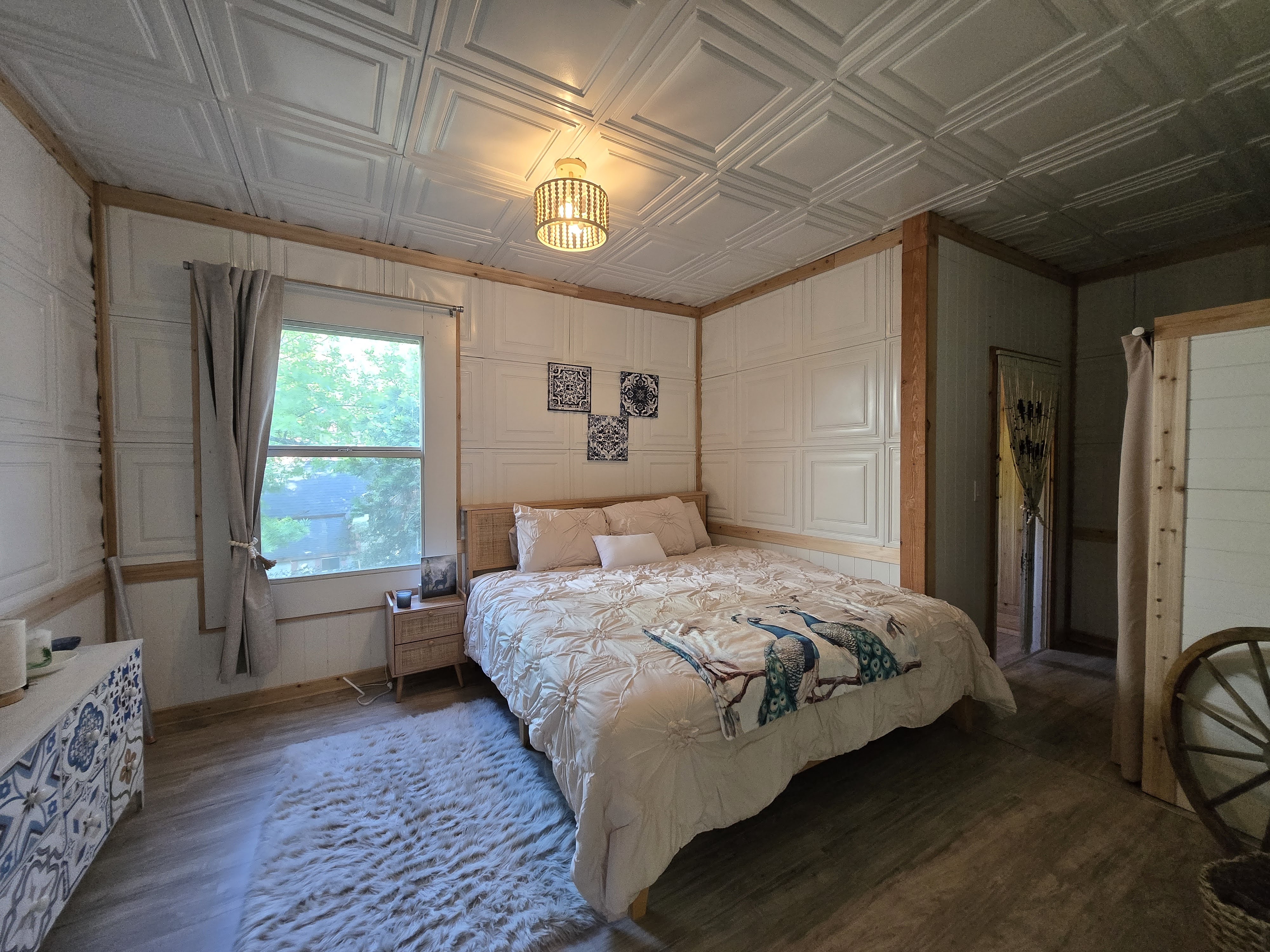 Primary suite